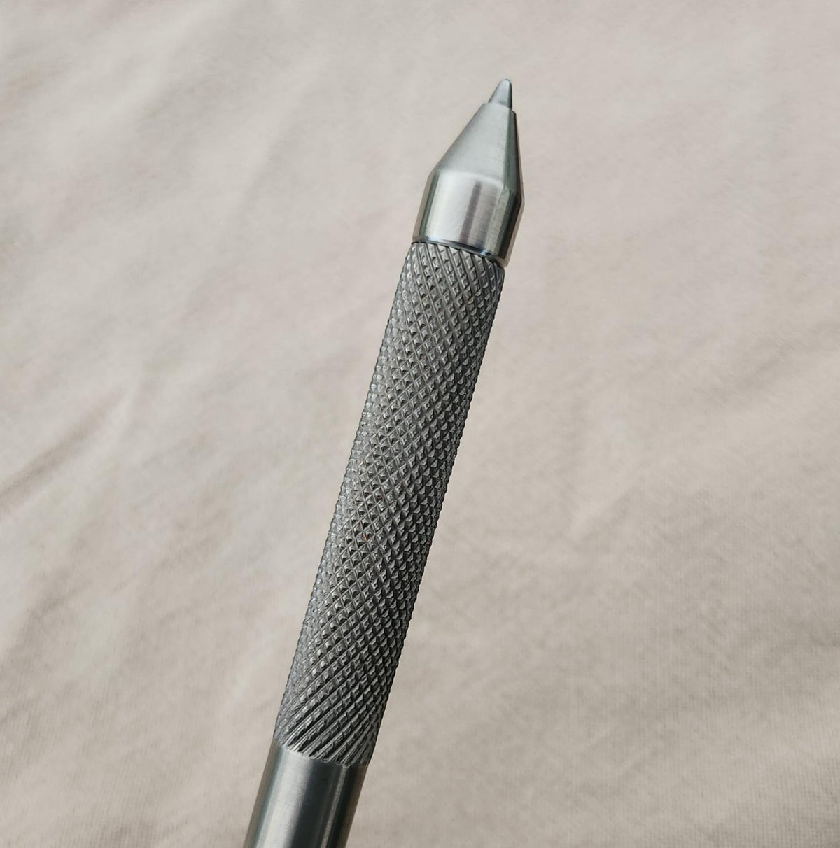 MIG Bolt Pen (Titanium) - Knurled