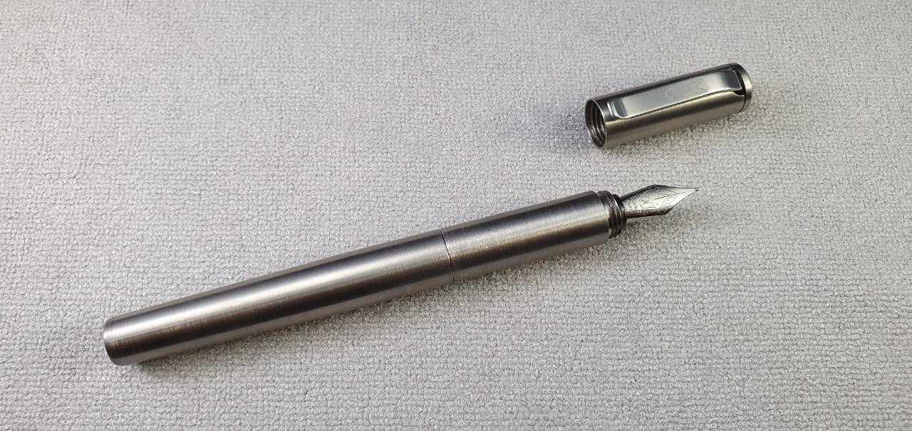 MIG BFP (Basic Fountain Pen) in Titanium