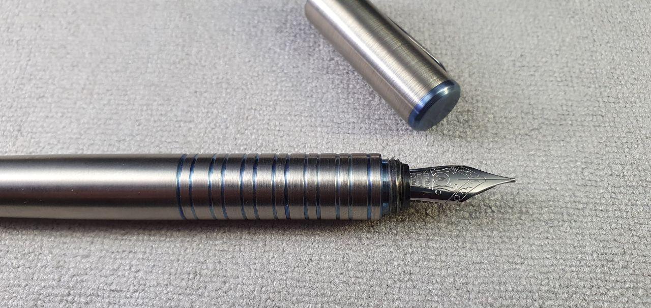 MIG BFP (Basic Fountain Pen) in Titanium