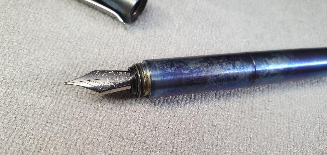 MIG BFP (Basic Fountain Pen) in Titanium